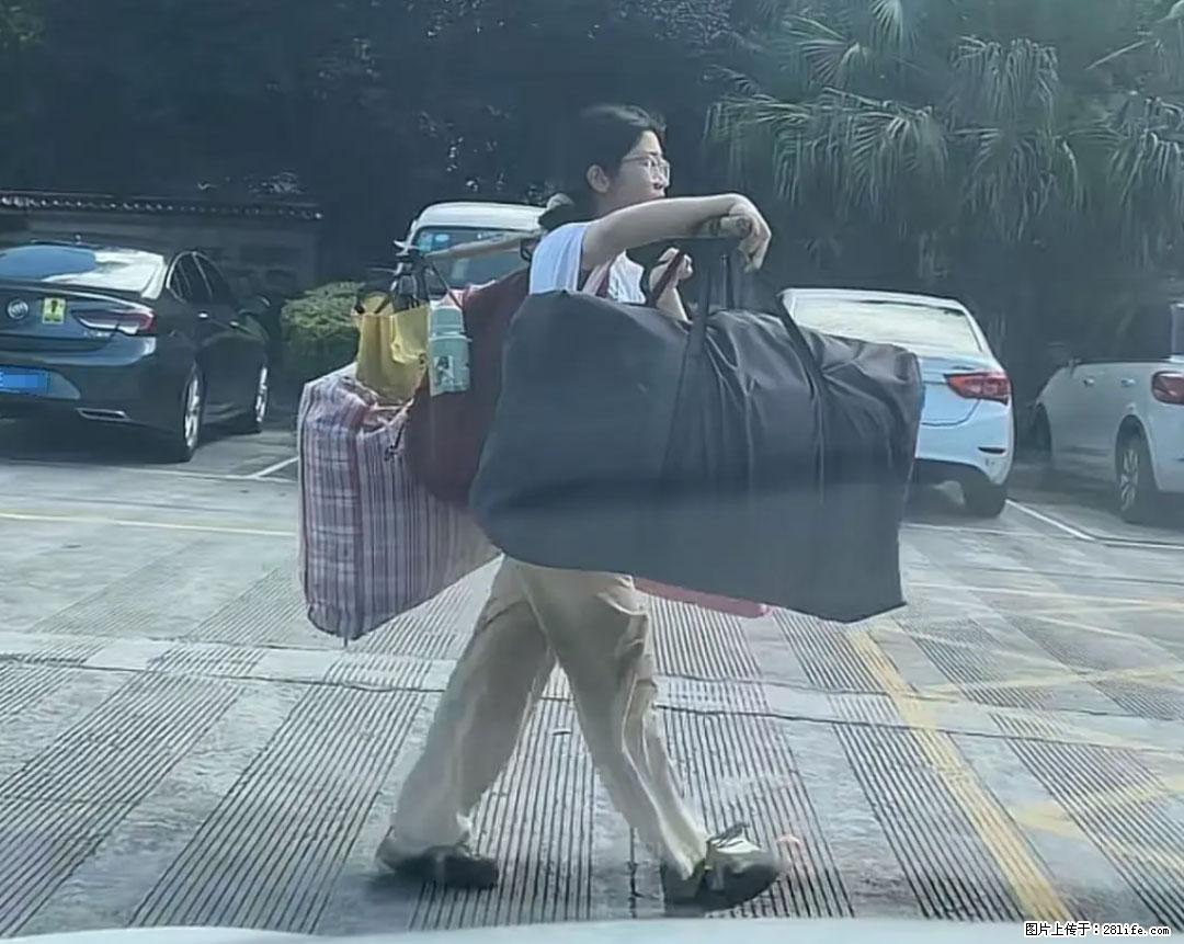 全网追的“扁担女孩”，找了一份暑假工，时薪12元 - 洛阳生活资讯 - 洛阳28生活网 luoyang.28life.com